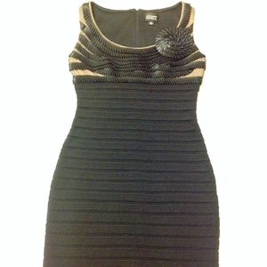 Adrianna Papell Illusion top Rose Black Dress